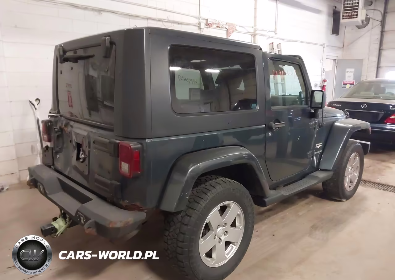 2007 Jeep Wrangler Sahara VIN:1J4FA54187L209058 - 4