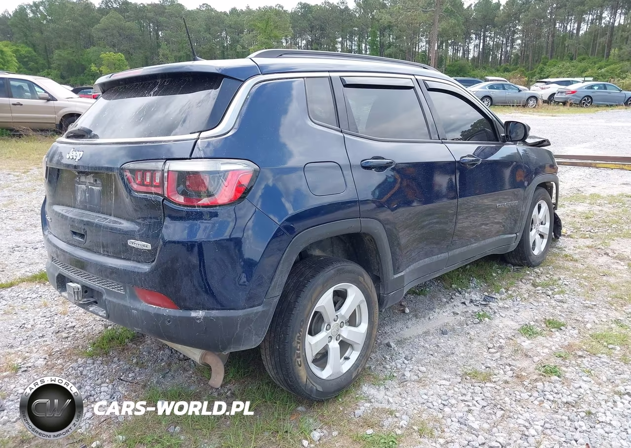 2017 Jeep New Compass Latitude 4X4 VIN:3C4NJDBB4HT628263 - 4