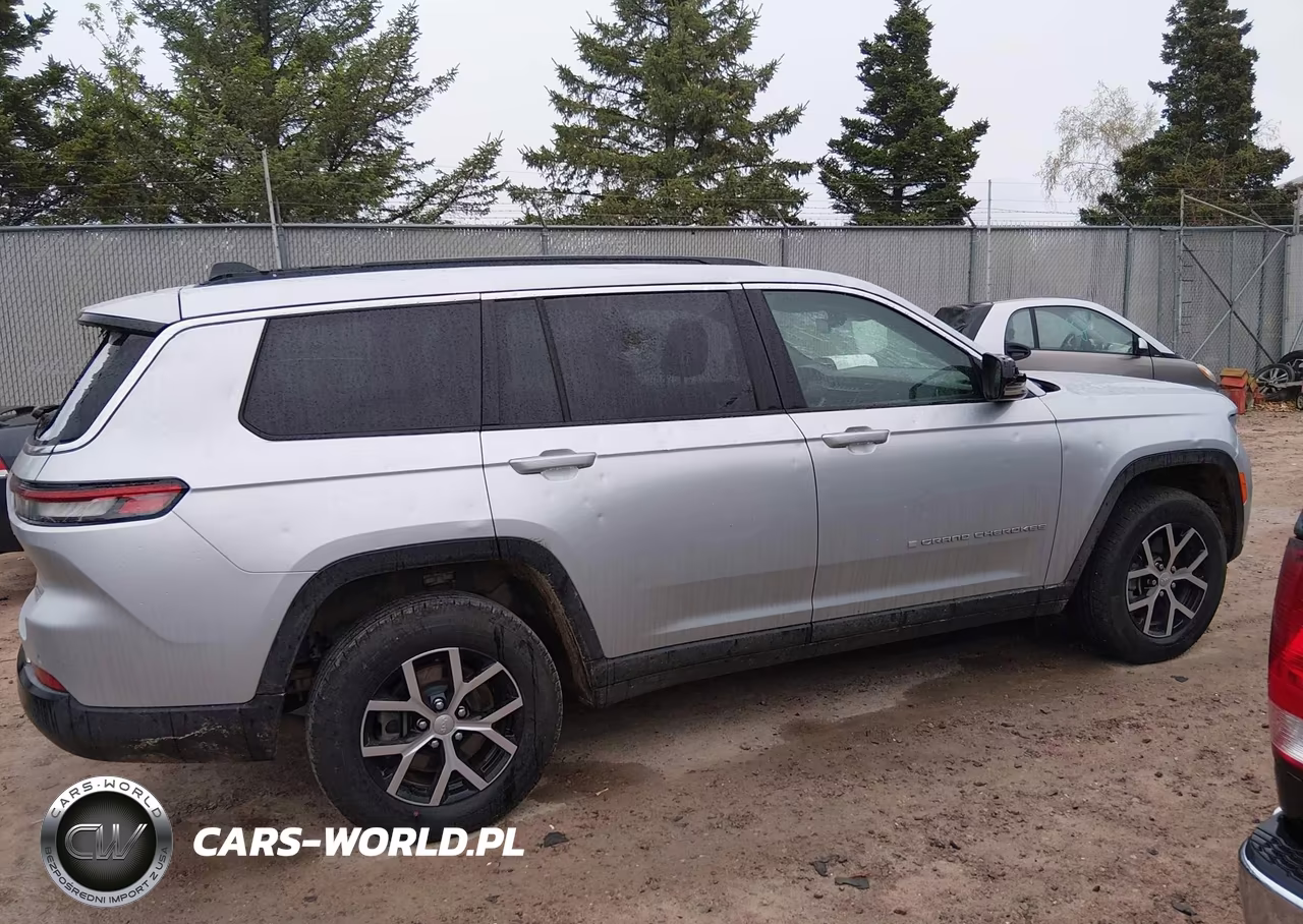 2025 Jeep Grand Cherokee L Limited 4X4 VIN:1C4RJKBG4S8718780 - 13