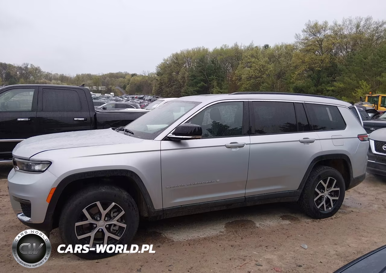 2025 Jeep Grand Cherokee L Limited 4X4 VIN:1C4RJKBG4S8718780 - 14