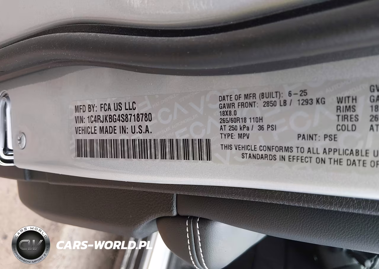2025 Jeep Grand Cherokee L Limited 4X4 VIN:1C4RJKBG4S8718780 - 9