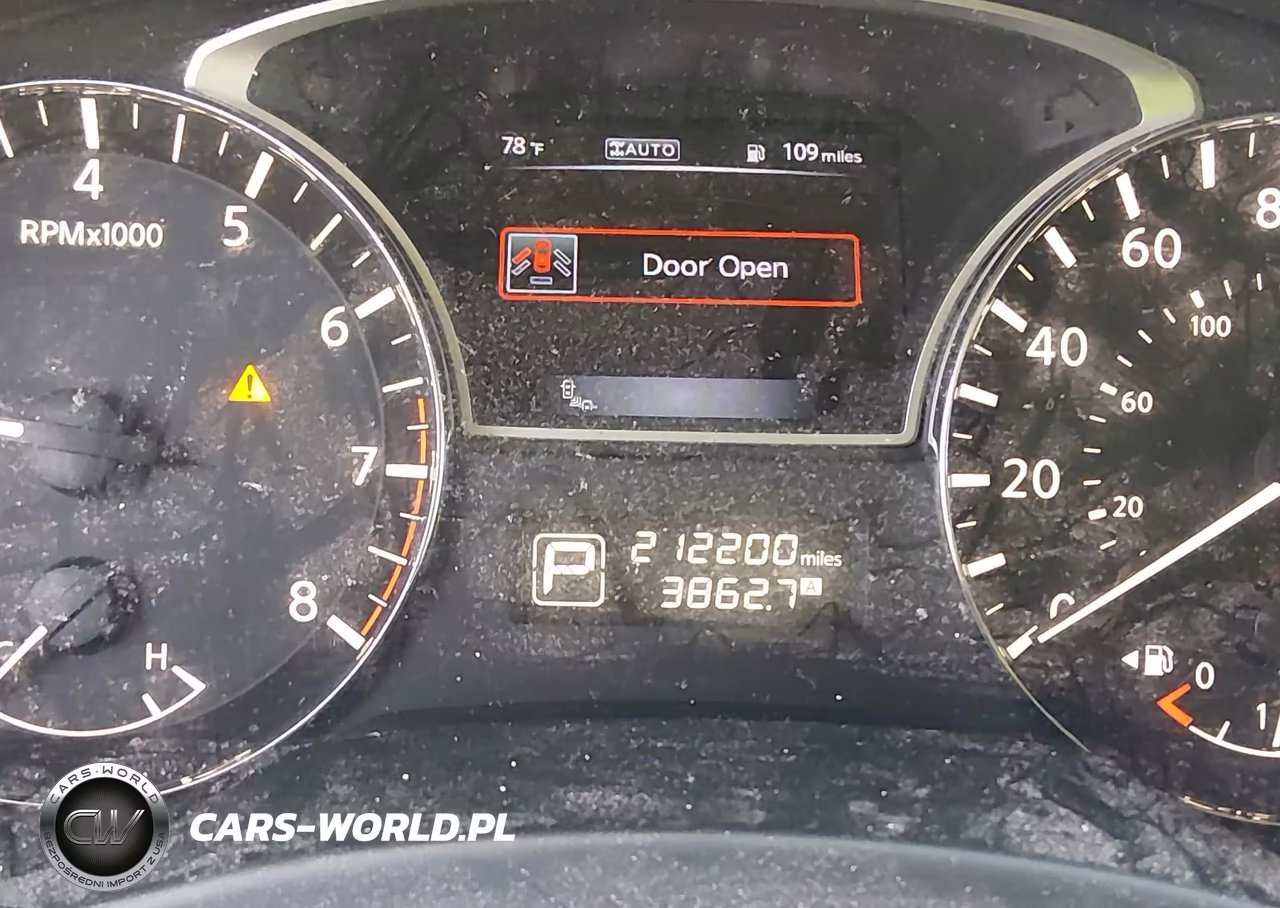 2015 Nissan Pathfinder Platinum VIN:5N1AR2MM0FC638979 - 15