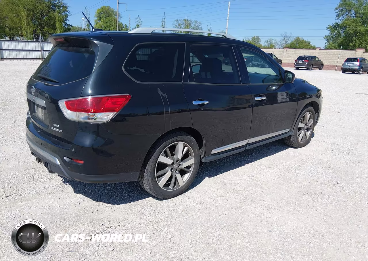 2015 Nissan Pathfinder Platinum VIN:5N1AR2MM0FC638979 - 4