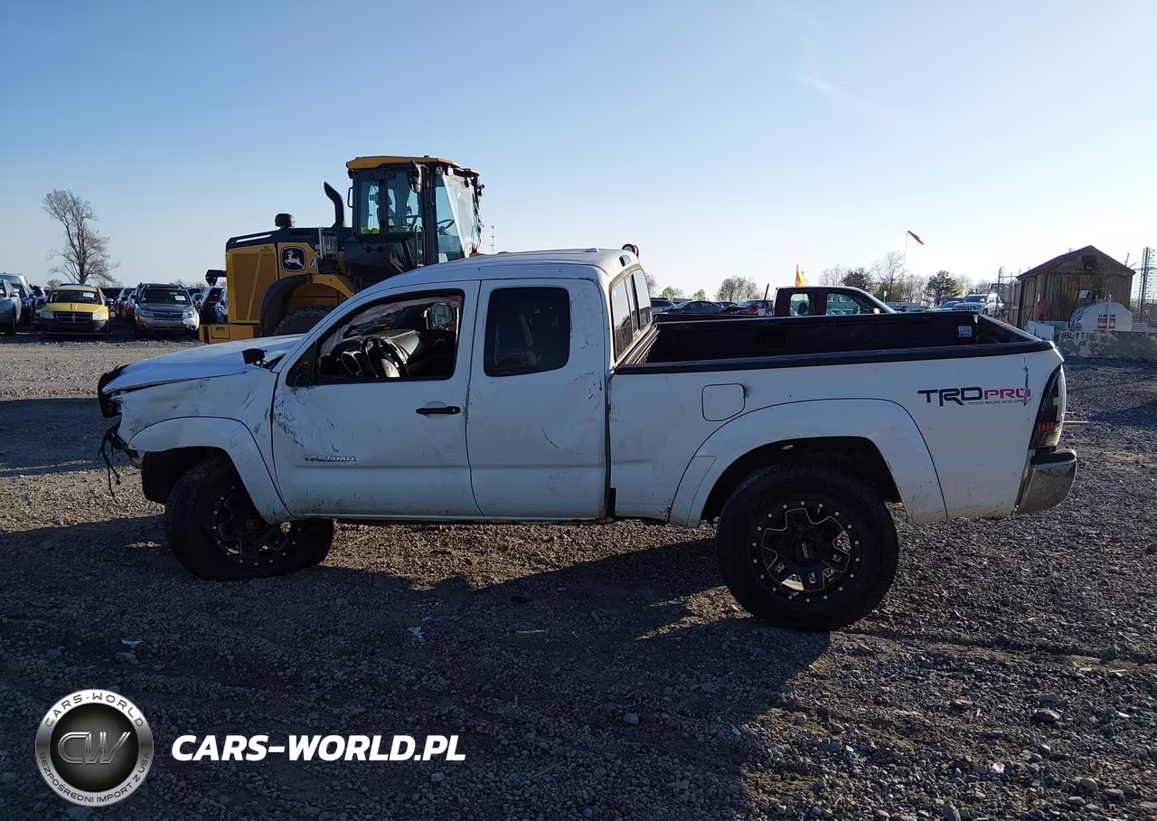 2010 Toyota Tacoma Base V6 VIN:5TEUU4EN5AZ688273 - 14