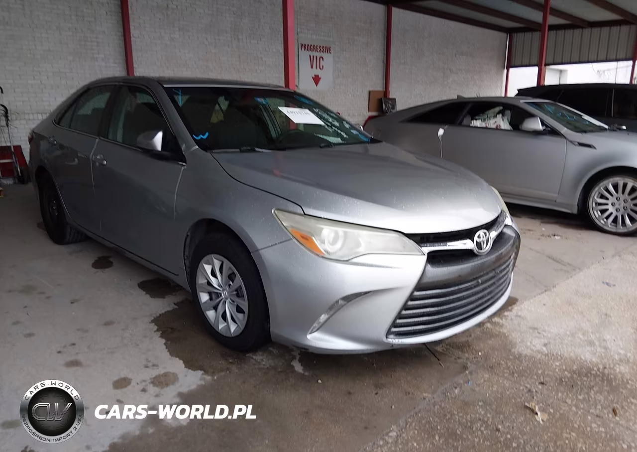 2015 Toyota Camry Le