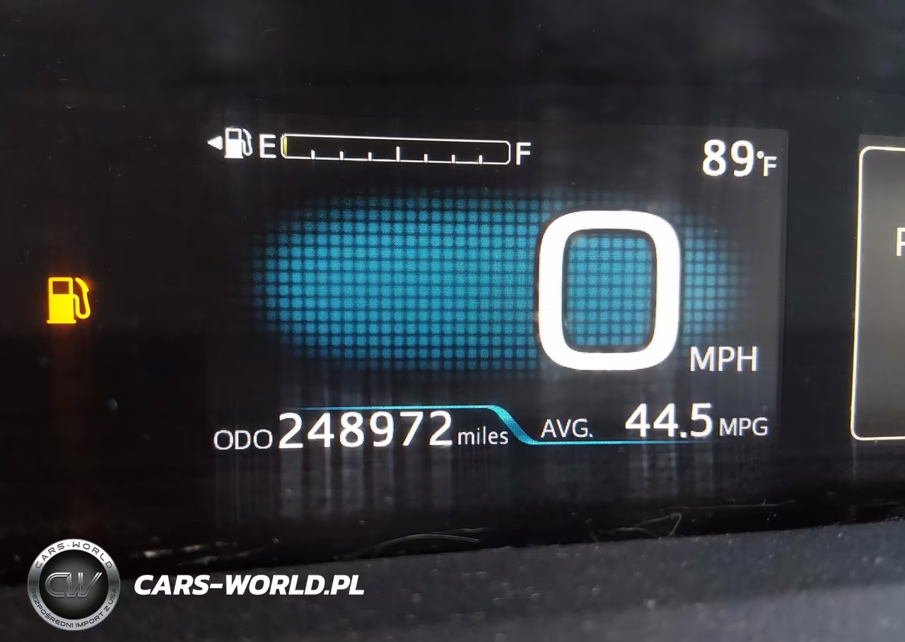 2016 Toyota Prius Two VIN:JTDKBRFU0G3519303 - 15