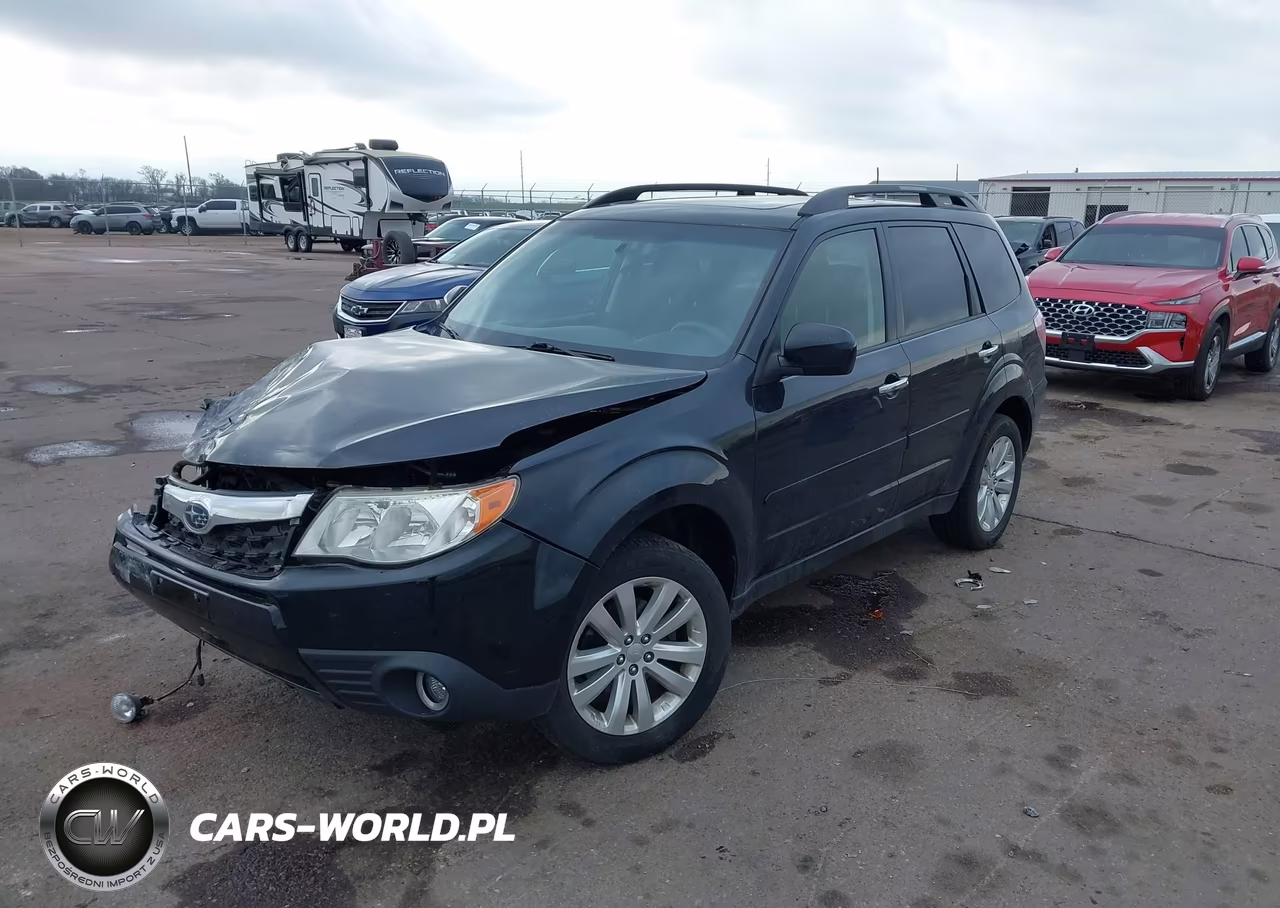 2013 Subaru Forester 2.5X Premium VIN:JF2SHADC4DH417898 - 2