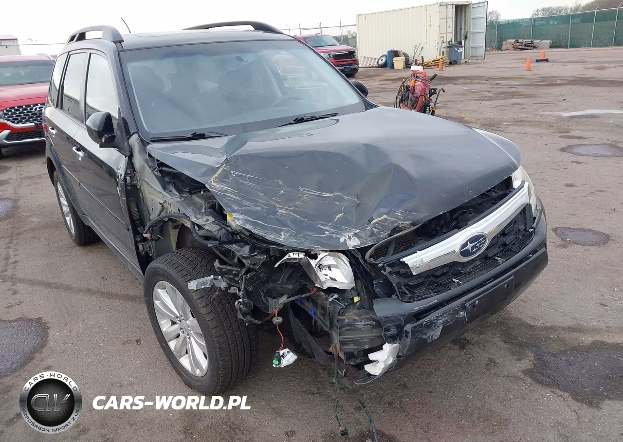2013 Subaru Forester 2.5X Premium VIN:JF2SHADC4DH417898 - 6