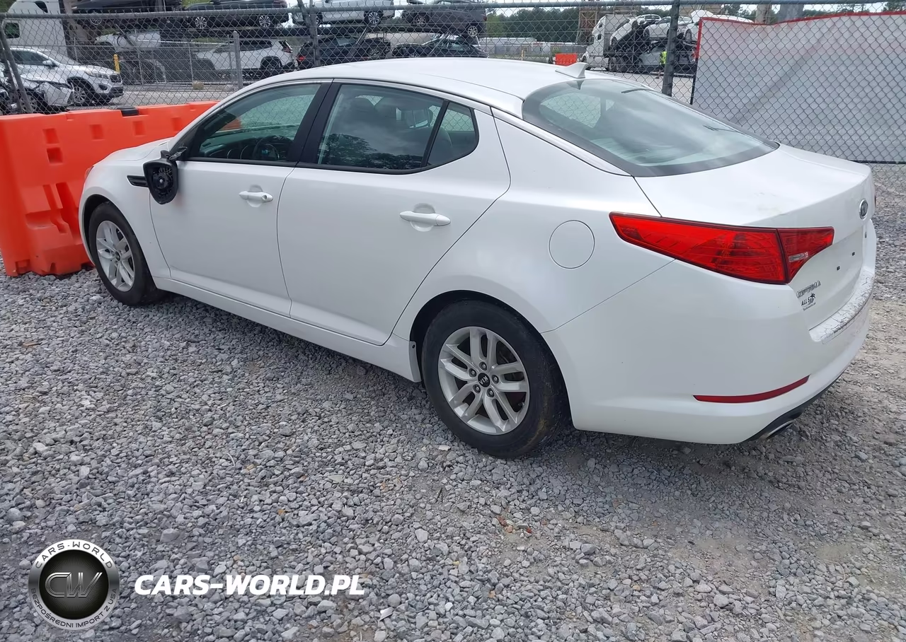 2011 Kia Optima Lx VIN:KNAGM4A70B5133740 - 3
