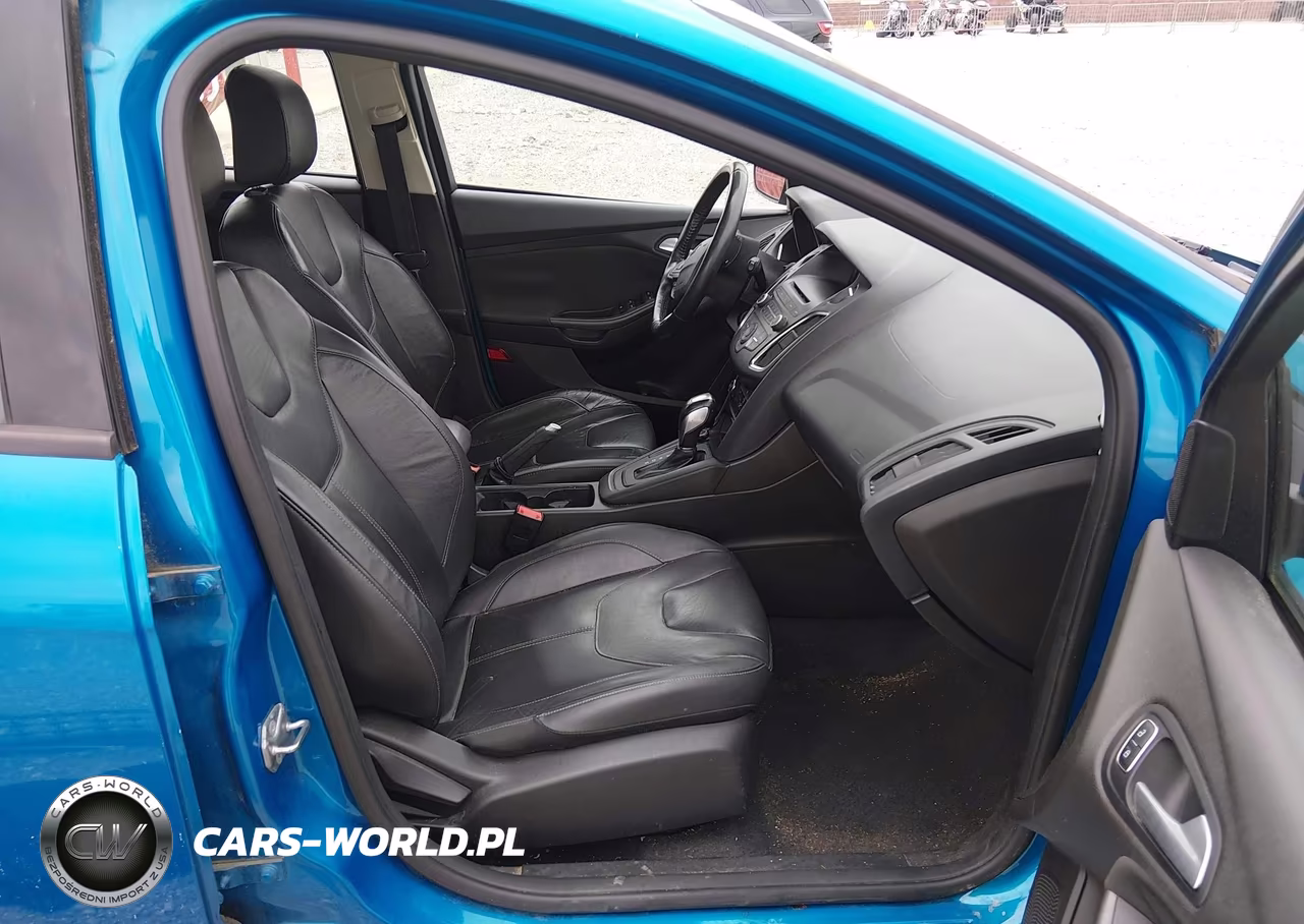 2015 Ford Focus Se VIN:1FADP3K22FL331155 - 5