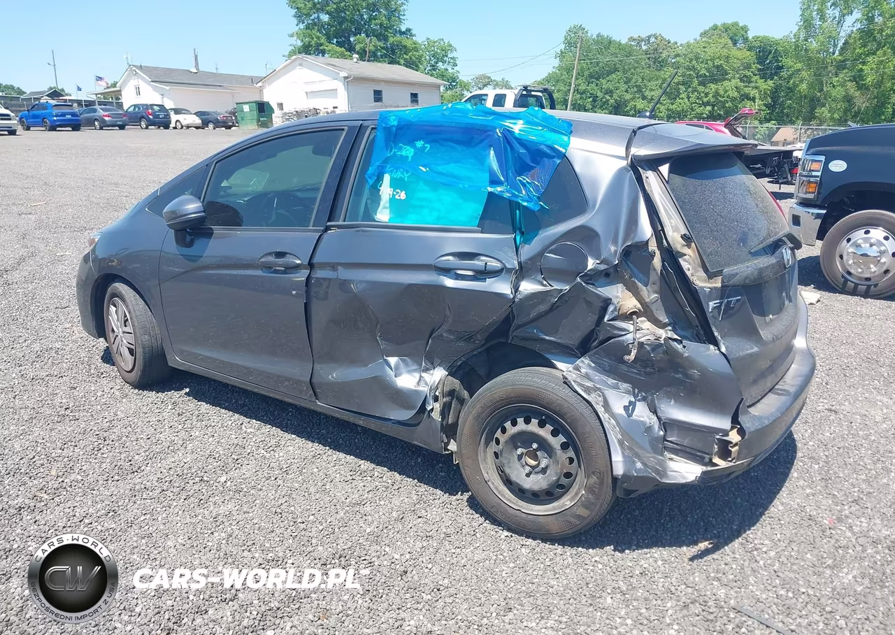 2019 Honda Fit Lx VIN:3HGGK5H40KM711700 - 3