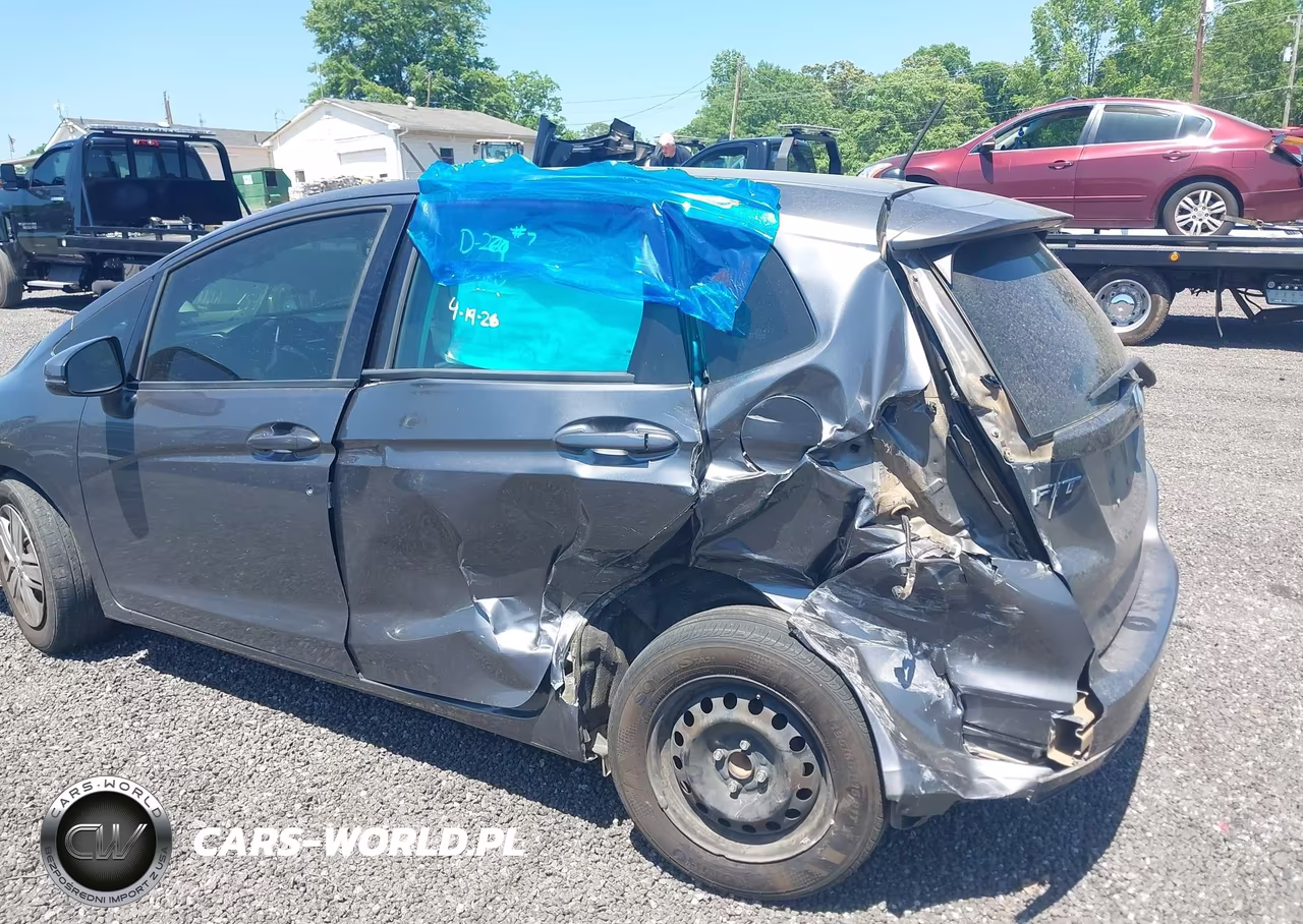 2019 Honda Fit Lx VIN:3HGGK5H40KM711700 - 6