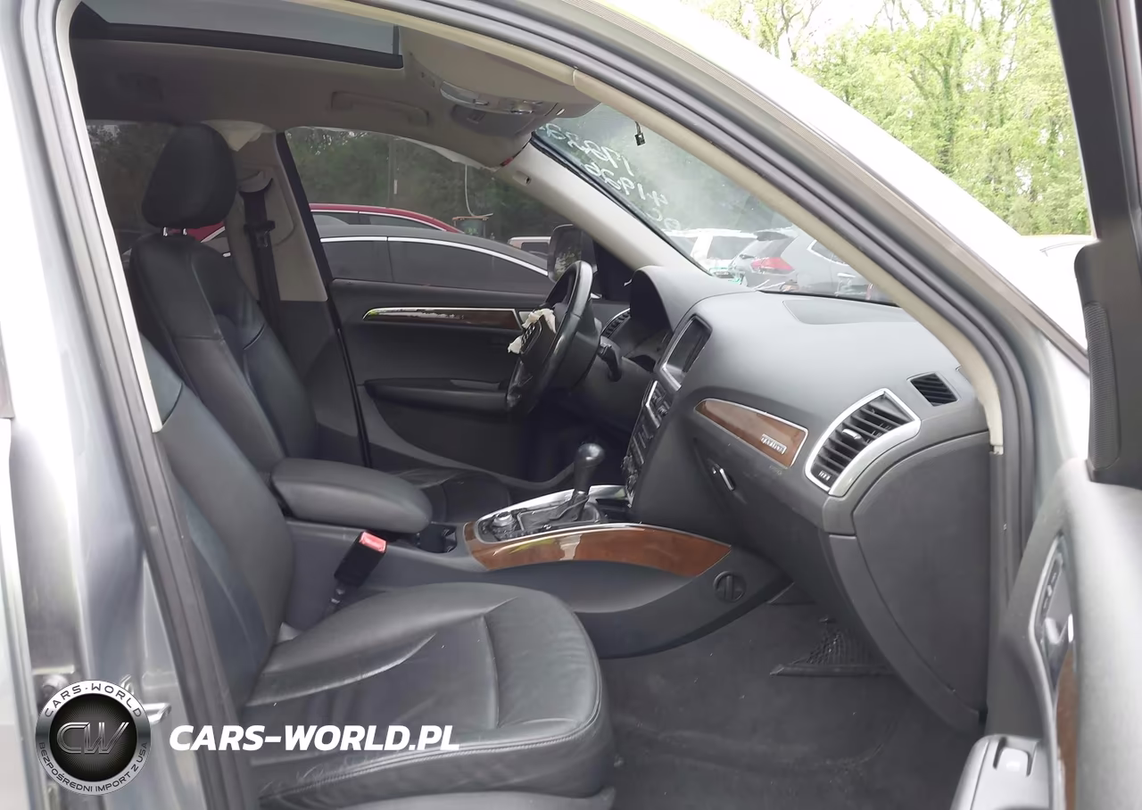 2010 Audi Q5 Premium Plus VIN:WA1LKBFP2AA082648 - 5