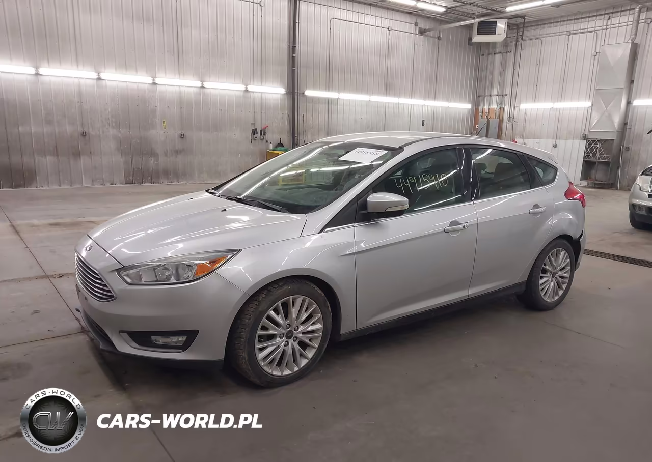 2016 Ford Focus Titanium VIN:1FADP3N21GL299361 - 2