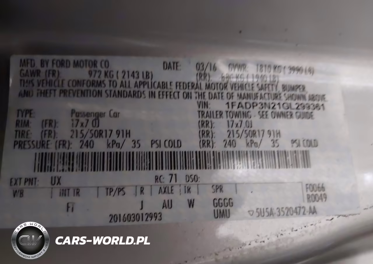 2016 Ford Focus Titanium VIN:1FADP3N21GL299361 - 9