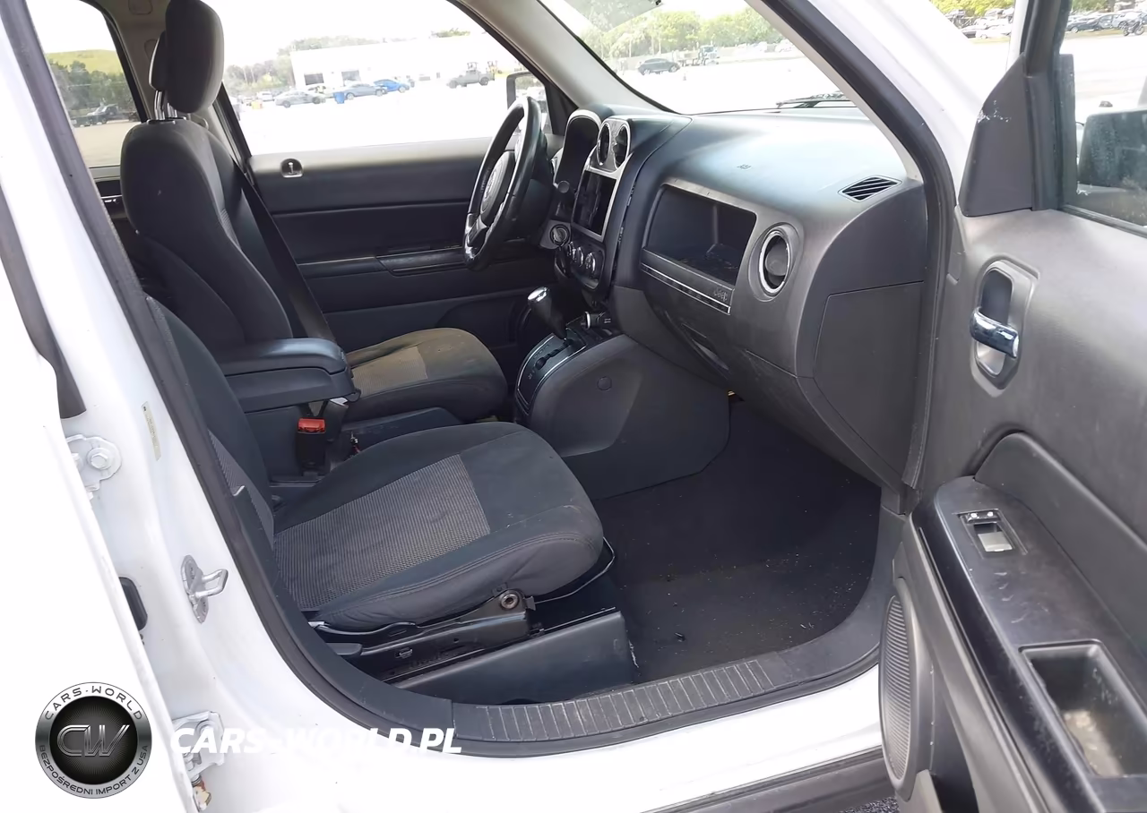 2011 Jeep Patriot Sport VIN:1J4NF1GB2BD229917 - 5