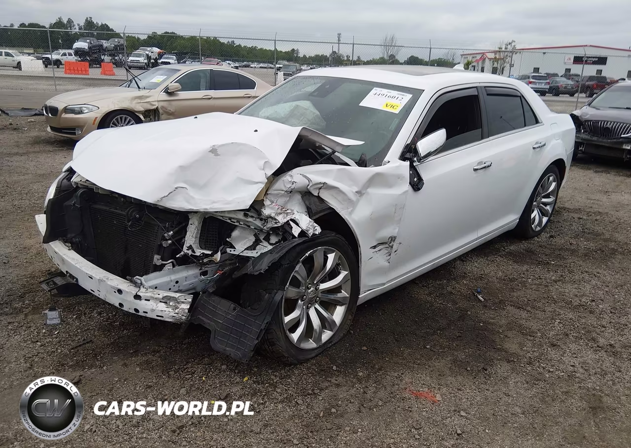 2017 Chrysler 300C VIN:2C3CCAEG0HH590891 - 2