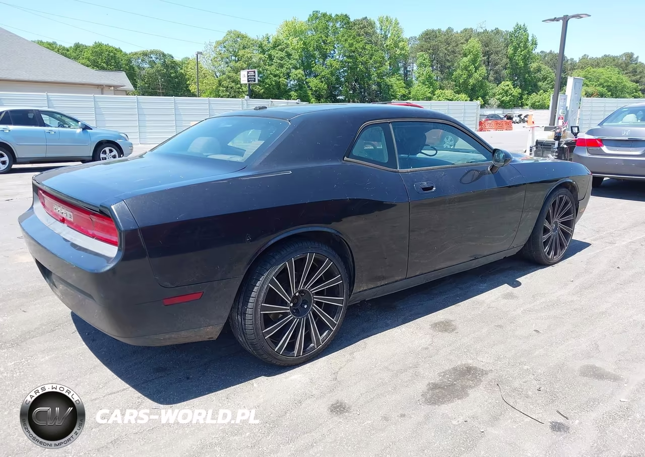 2010 Dodge Challenger Se VIN:2B3CJ4DV4AH228699 - 4