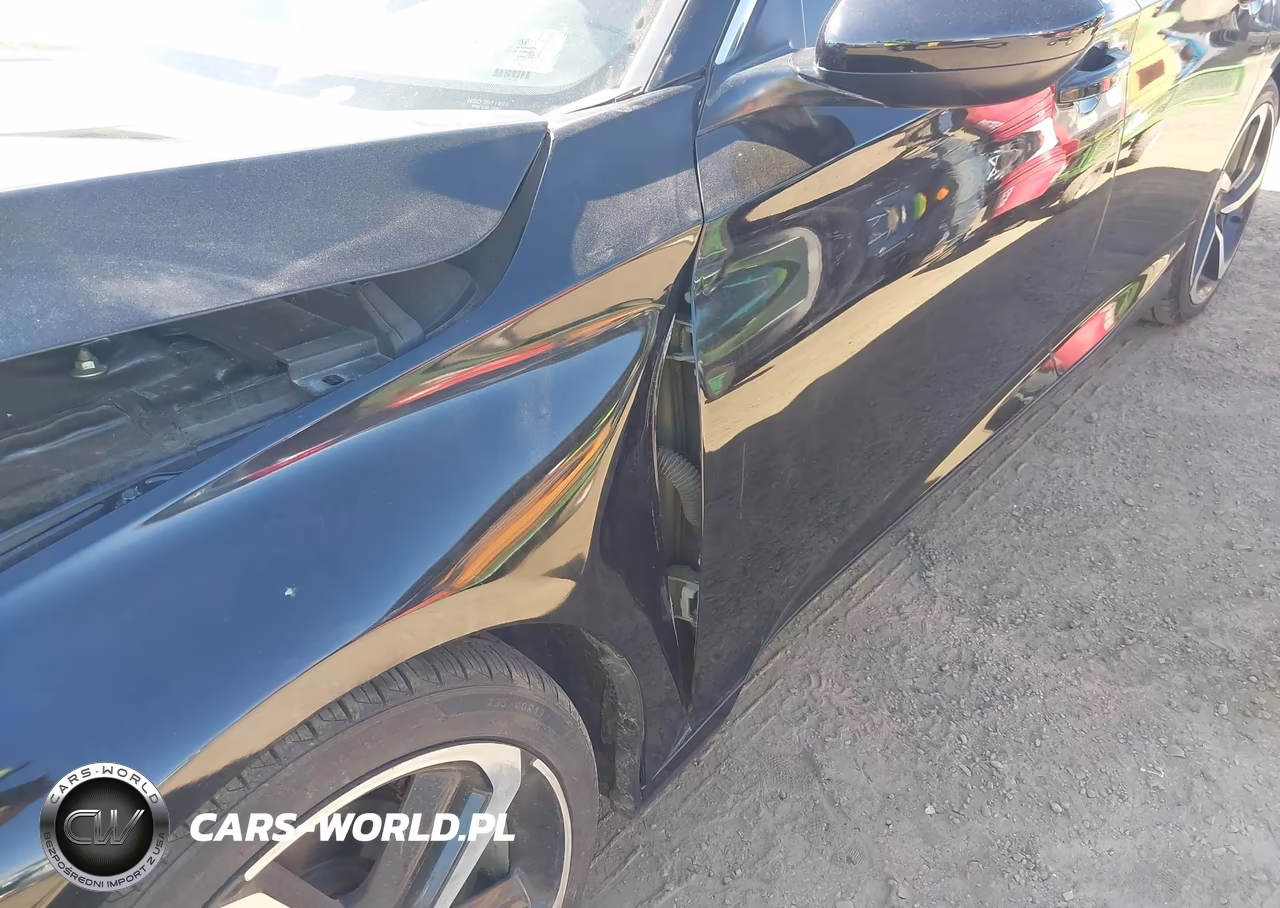 2019 Honda Accord Sport VIN:1HGCV1F38KA056563 - 18