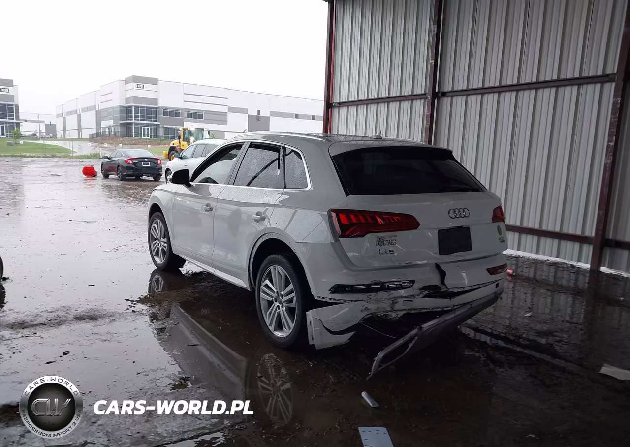 2018 Audi Q5 2.0T Premium VIN:WA1BNAFY1J2200320 - 3