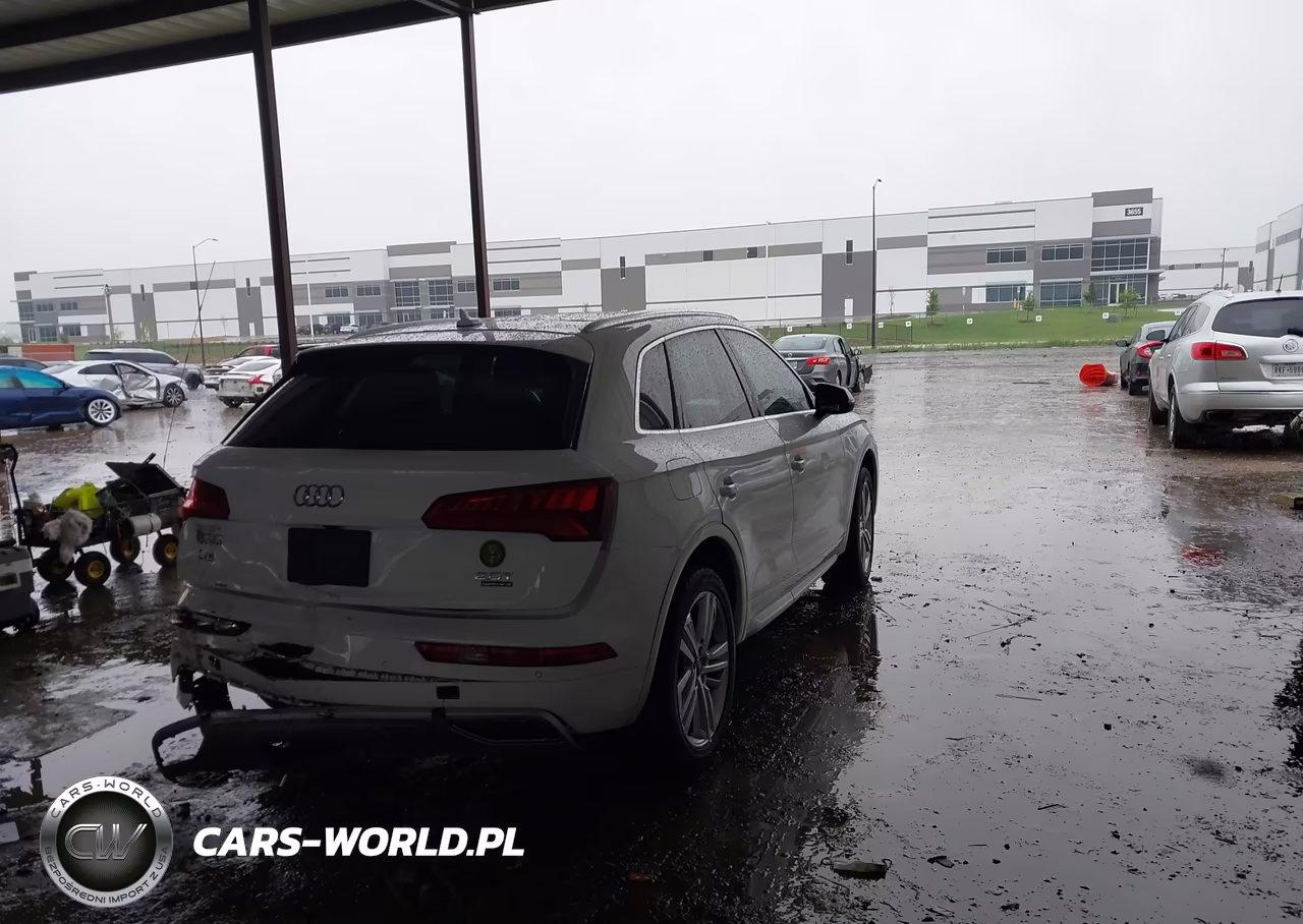 2018 Audi Q5 2.0T Premium VIN:WA1BNAFY1J2200320 - 4