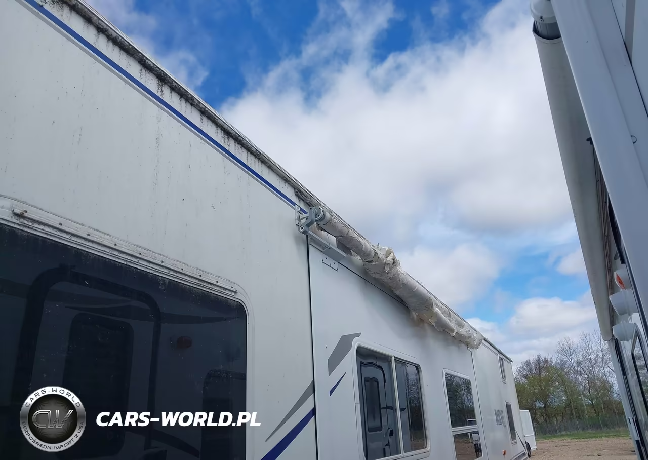 2004 Keystone R35 Foot Trailer VIN:4YDT35F274E310999 - 12
