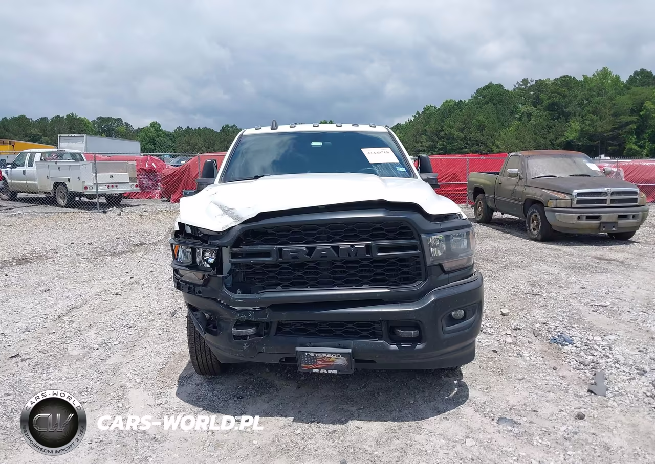 2023 Ram 3500 Chassis Tradesman-Slt-Laramie-Limited VIN:3C7WRTCL7PG528540 - 13