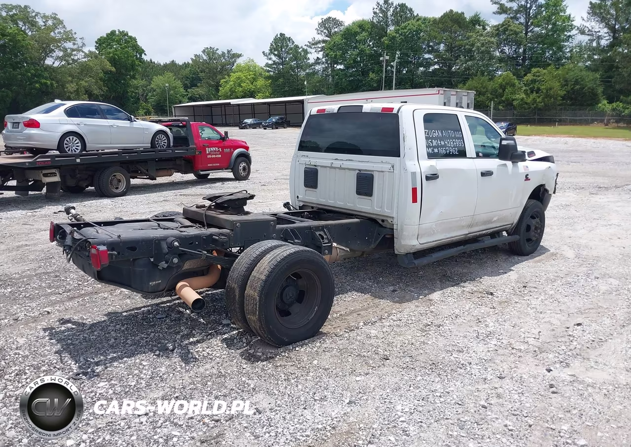 2023 Ram 3500 Chassis Tradesman-Slt-Laramie-Limited VIN:3C7WRTCL7PG528540 - 4