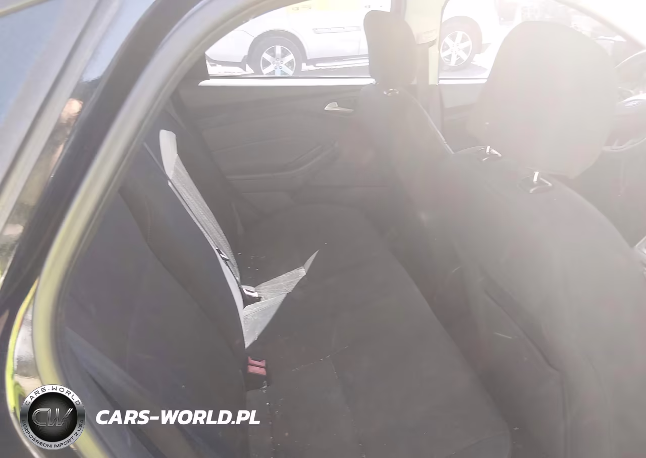 2016 Ford Focus Se VIN:1FADP3F22GL201923 - 8