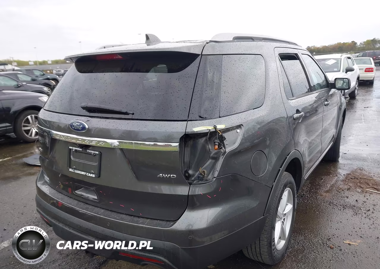 2016 Ford Explorer Xlt VIN:1FM5K8D82GGB19969 - 4