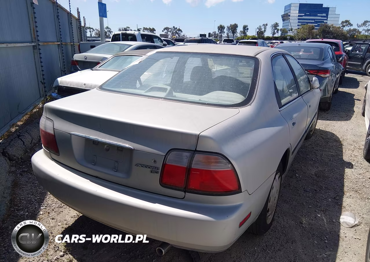 1996 Honda Accord Lx-Ex VIN:1HGCD5638TA276104 - 4