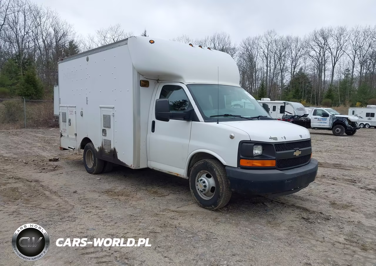 2012 Chevrolet Express Cutaway Work Van