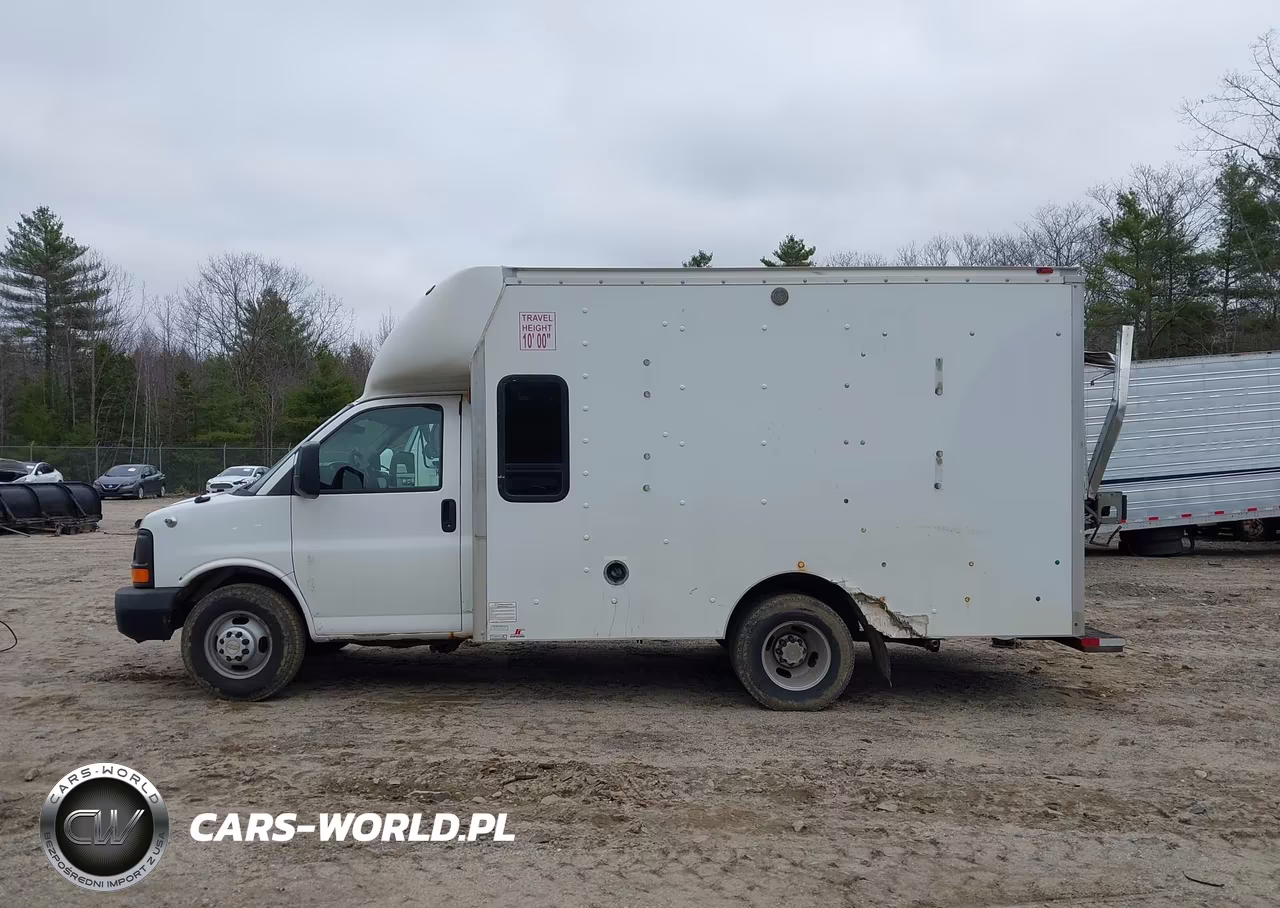 2012 Chevrolet Express Cutaway Work Van VIN:1GB3G2BG3C1197005 - 14