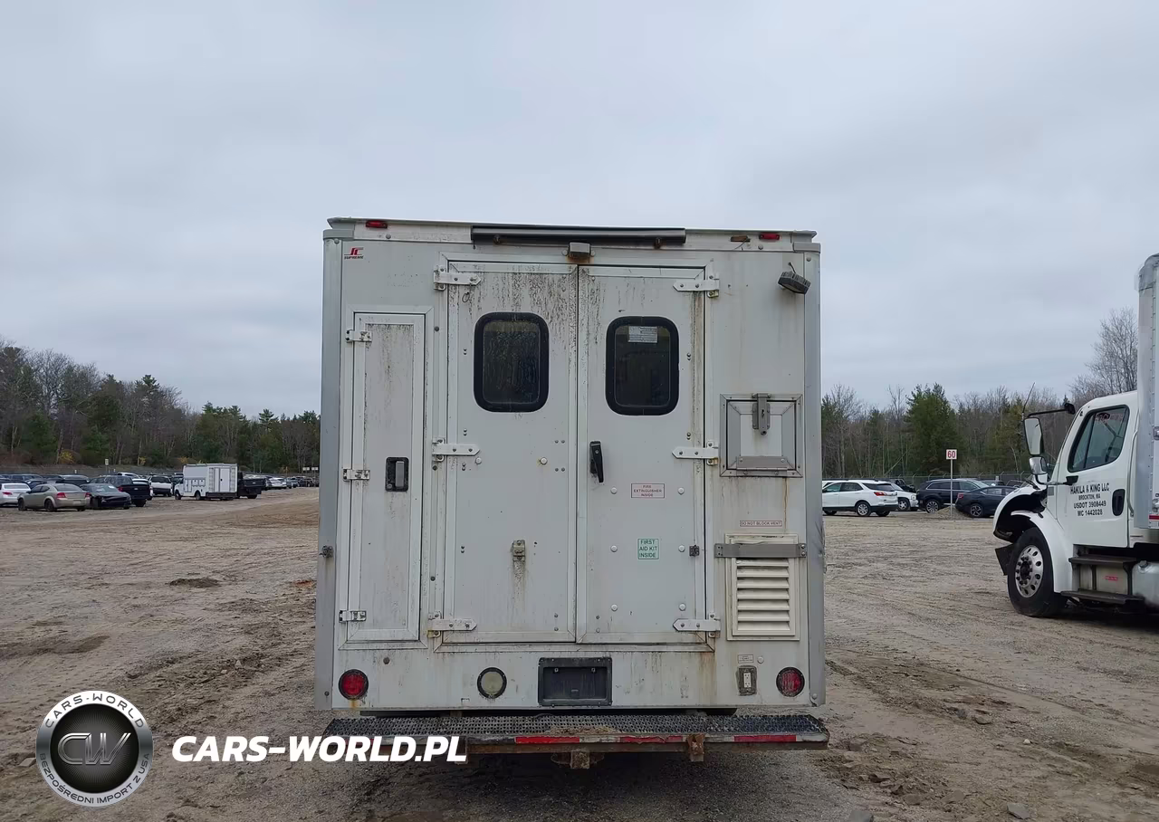 2012 Chevrolet Express Cutaway Work Van VIN:1GB3G2BG3C1197005 - 15