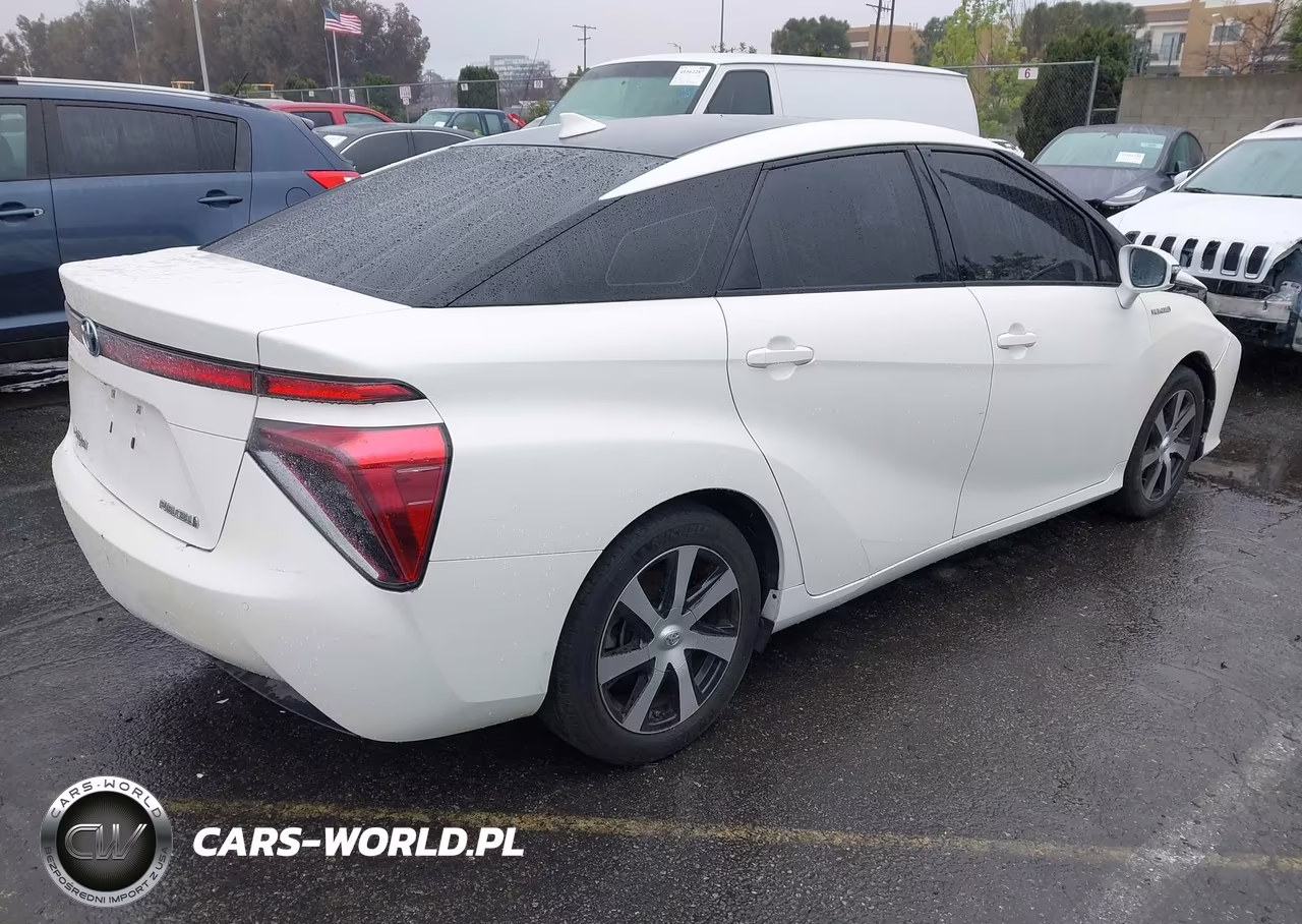 2017 Toyota Mirai VIN:JTDBVRBD5HA001987 - 4
