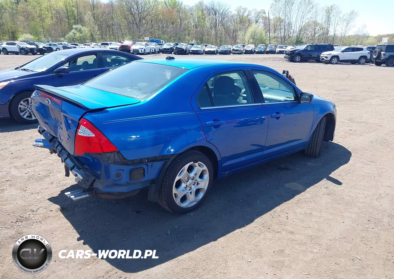2011 Ford Fusion Se VIN:3FAHP0HA8BR187718 - 4