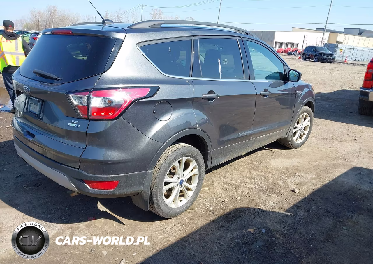 2018 Ford Escape Se VIN:1FMCU9GD6JUD01909 - 4
