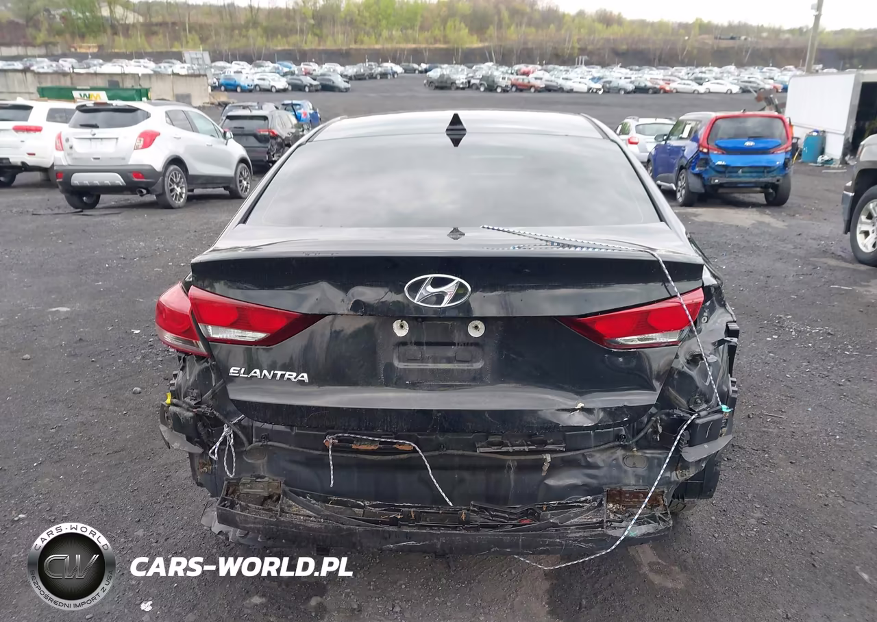 2018 Hyundai Elantra Sel VIN:5NPD84LF4JH347935 - 16
