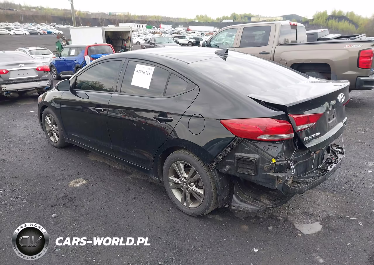 2018 Hyundai Elantra Sel VIN:5NPD84LF4JH347935 - 3