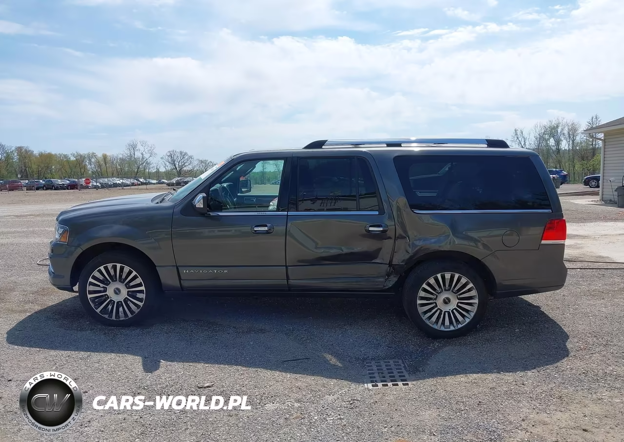 2016 Lincoln Navigator L Select VIN:5LMJJ3JT3GEL11696 - 14