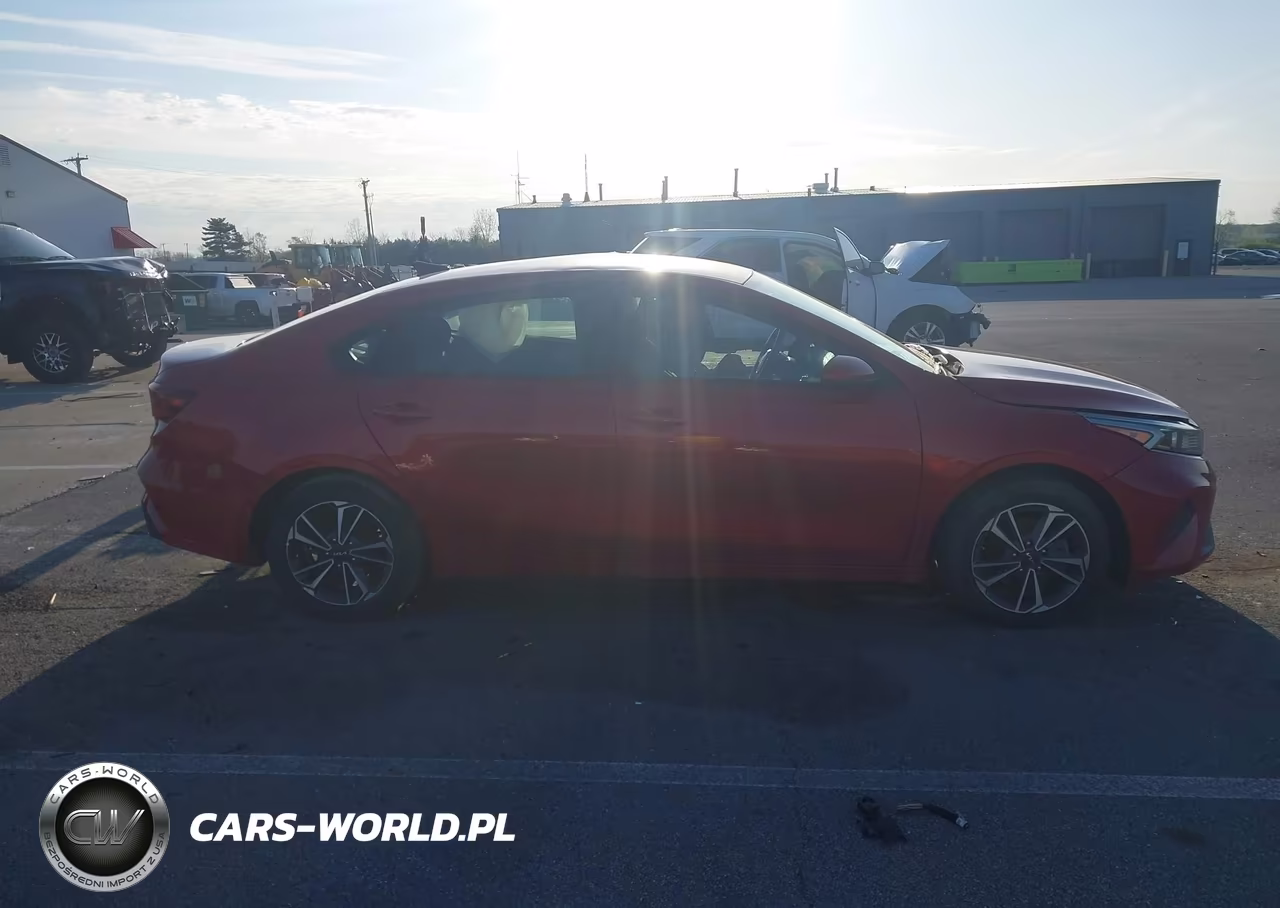 2023 Kia Forte Lxs VIN:3KPF24ADXPE516980 - 14