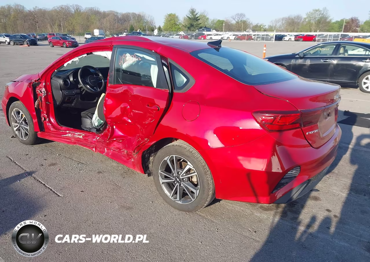 2023 Kia Forte Lxs VIN:3KPF24ADXPE516980 - 3