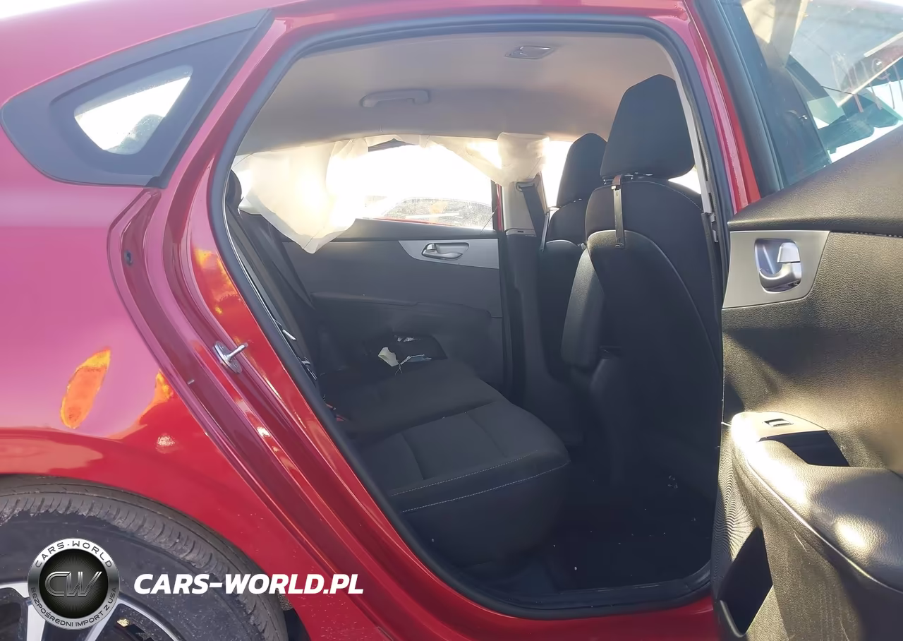 2023 Kia Forte Lxs VIN:3KPF24ADXPE516980 - 8