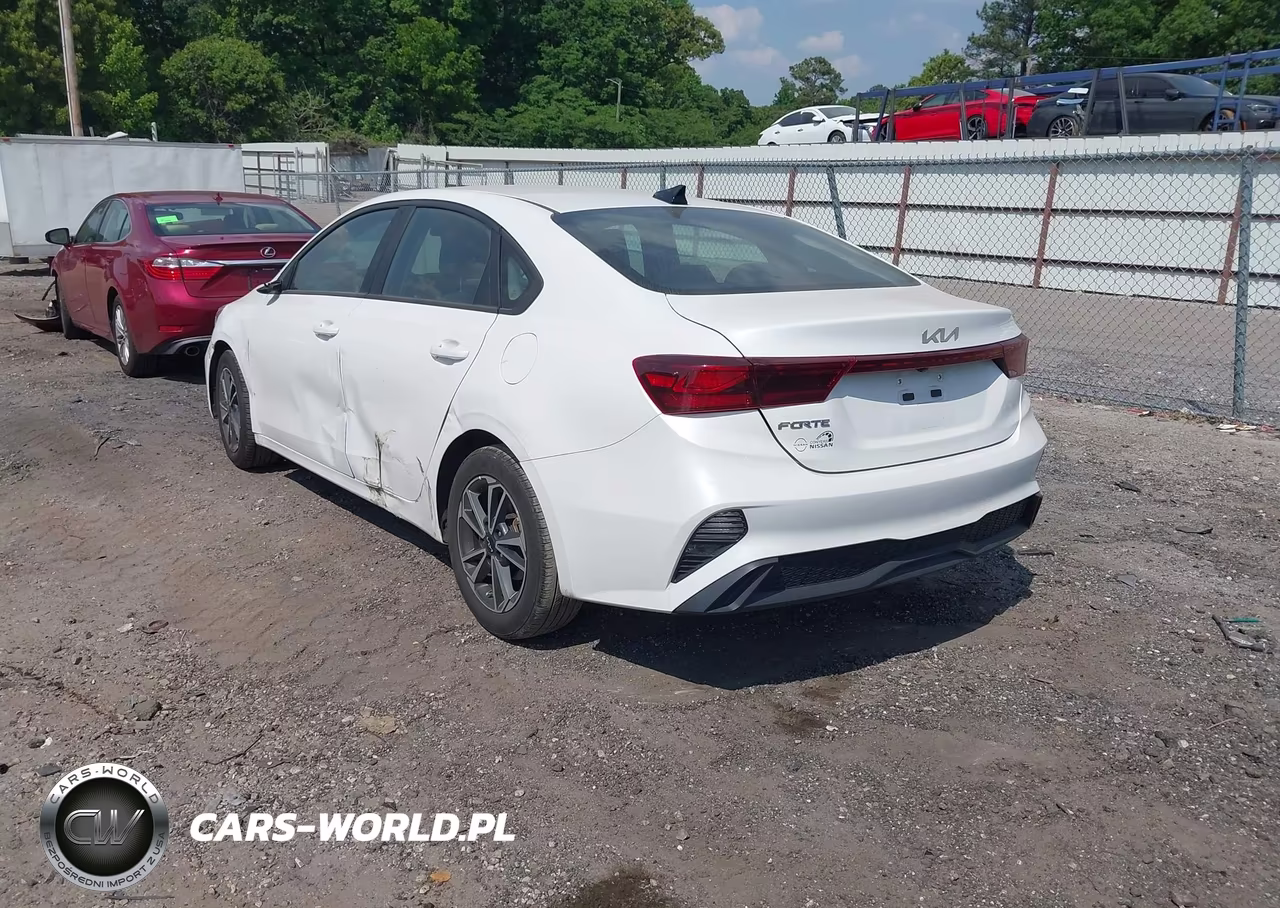 2023 Kia Forte Lxs VIN:3KPF24AD5PE567299 - 3