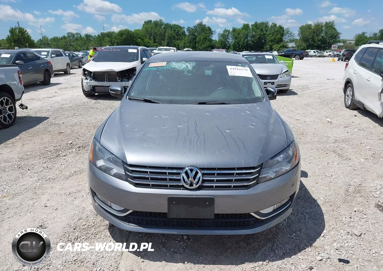 2015 Volkswagen Passat 1.8T Limited Edition VIN:1VWAT7A3XFC098486 - 11