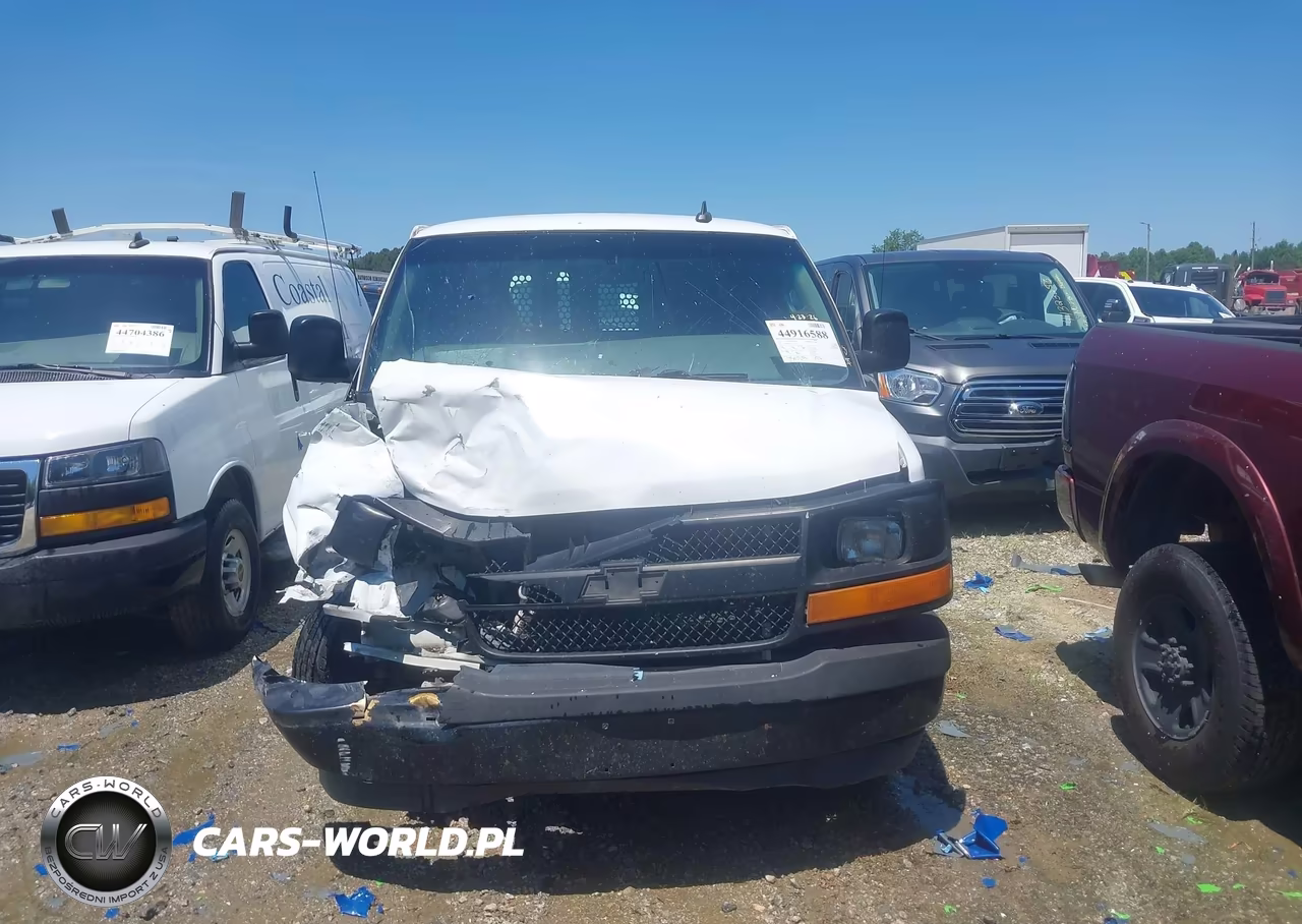 2017 Chevrolet Express 2500 Work Van VIN:1GCWGBFF7H1130523 - 12