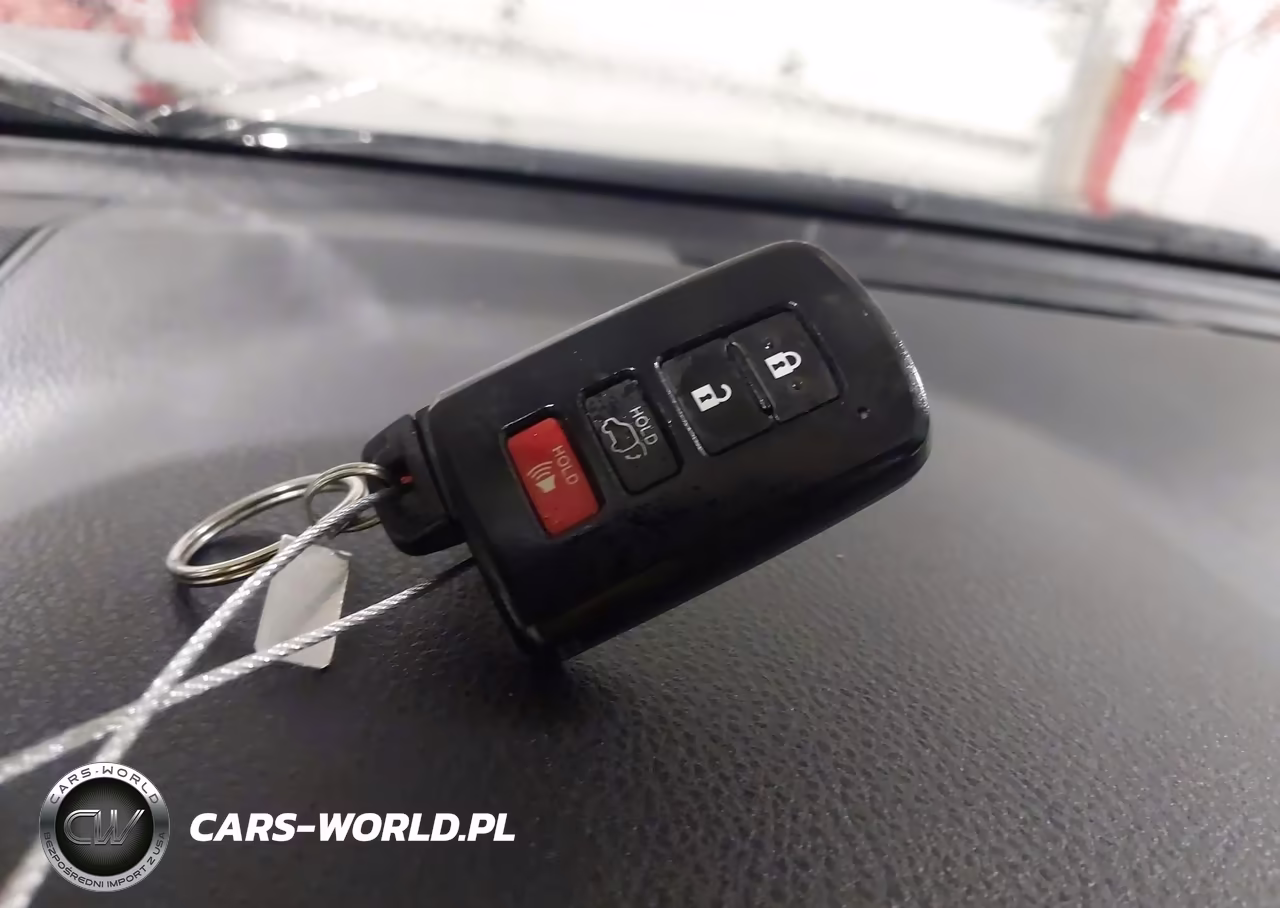 2017 Toyota Rav4 Hybrid Limited VIN:JTMDJREV5HD114054 - 11