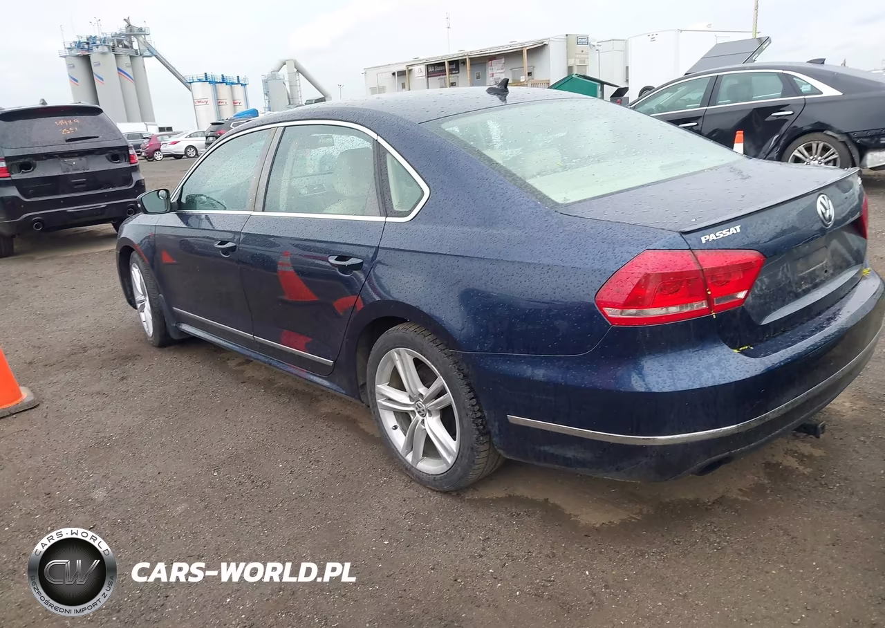 2014 Volkswagen Passat 1.8T Sel Premium VIN:1VWCT7A33EC008800 - 3