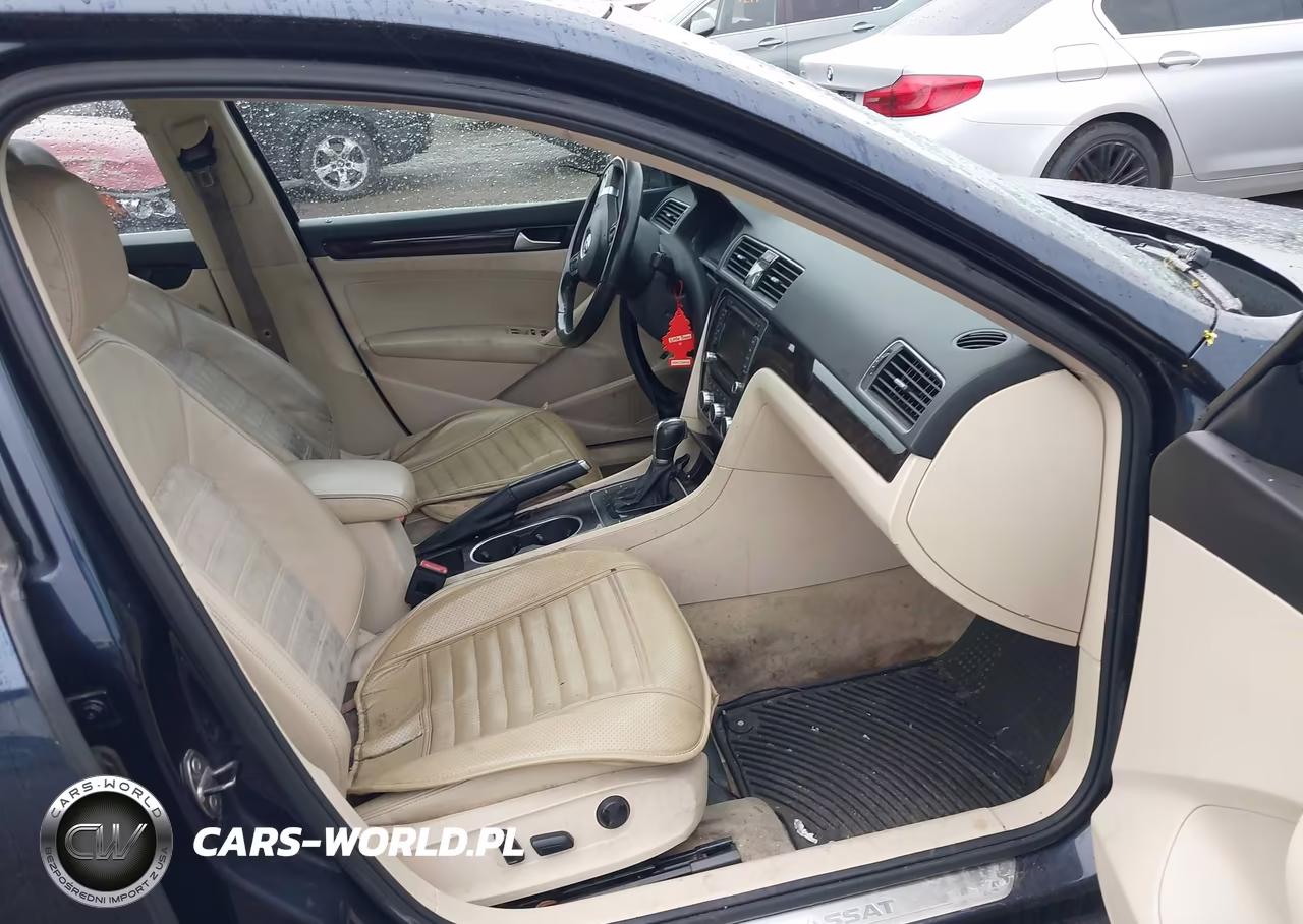 2014 Volkswagen Passat 1.8T Sel Premium VIN:1VWCT7A33EC008800 - 5