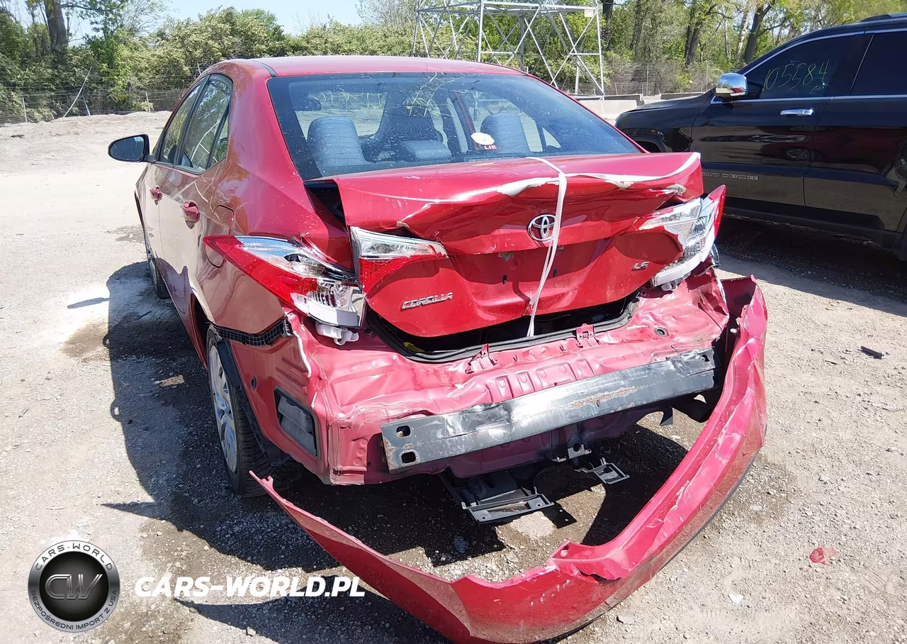 2017 Toyota Corolla Le VIN:5YFBURHEXHP581817 - 6